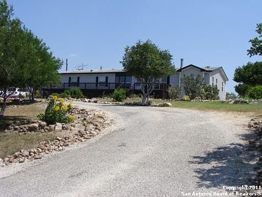 4th image of 1111 COUNTY ROAD 4511
