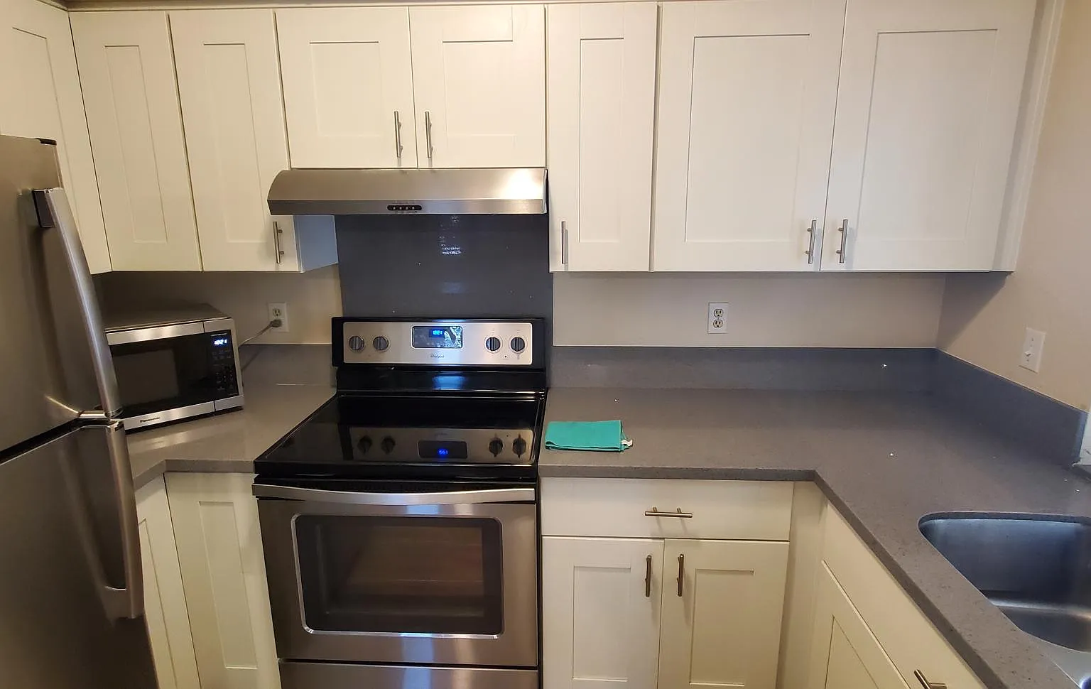 1 bed, 726 sqft, $2,195 — Photo 4