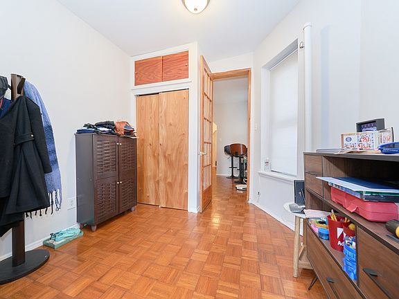 5th image of 790 9th Ave APT 5S