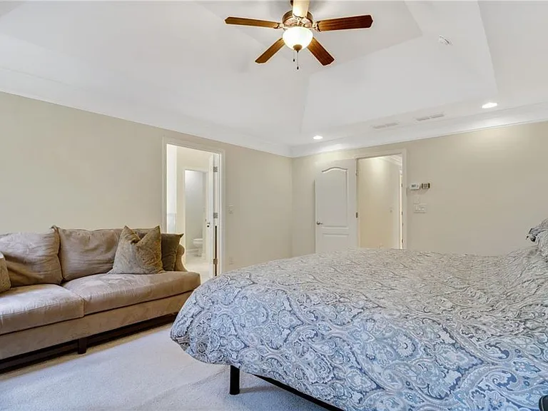 2532 Kinglet Ct — Photo 12