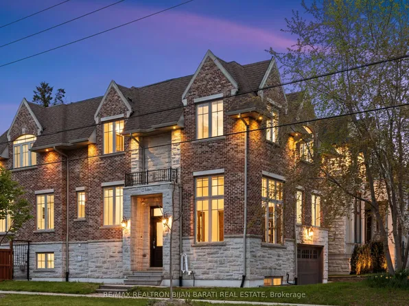 122 Holmes Ave, Toronto, ON M2N 4M6