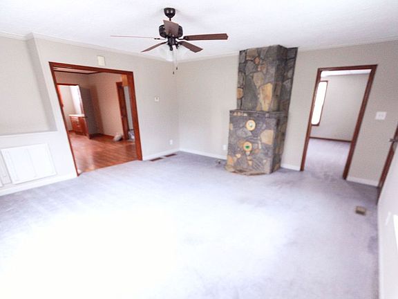 5th image of 1589 Church St NE