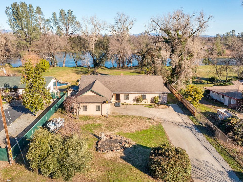 1st image of 19066 River Crest Dr