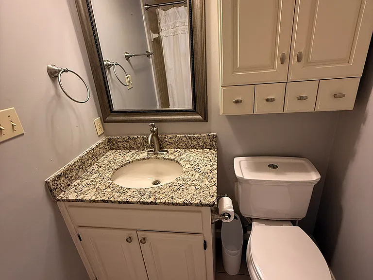 1563 Riverside Dr — Photo 18