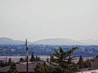 8027 S 117th St, Seattle, WA 98178