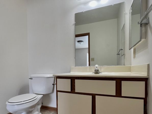 Village Park, 1546 S Wasson Ln #1528-1, River Falls, WI 54022