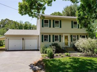 416 Keeney St, Manchester, CT 06040