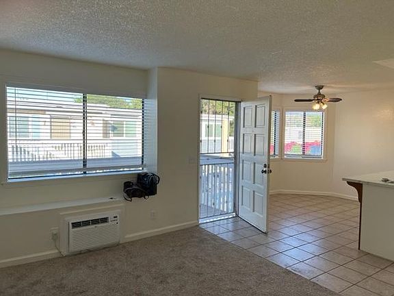 4th image of 12616 Lakeshore Dr APT 4