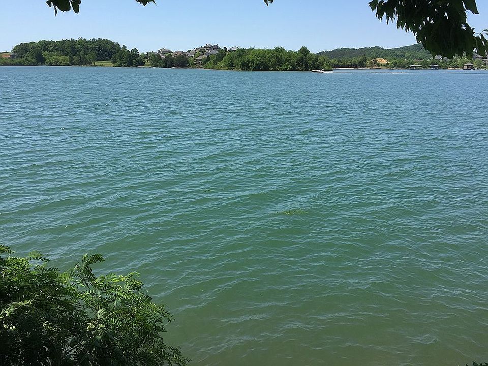 1st image of 232 Northshore Dr
