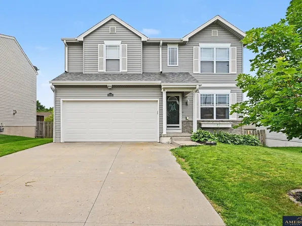 11115 Black St, Omaha, NE 68142
