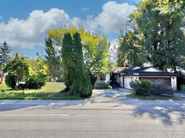 10140 Westminster Hwy, Richmond, BC V6X 1B2