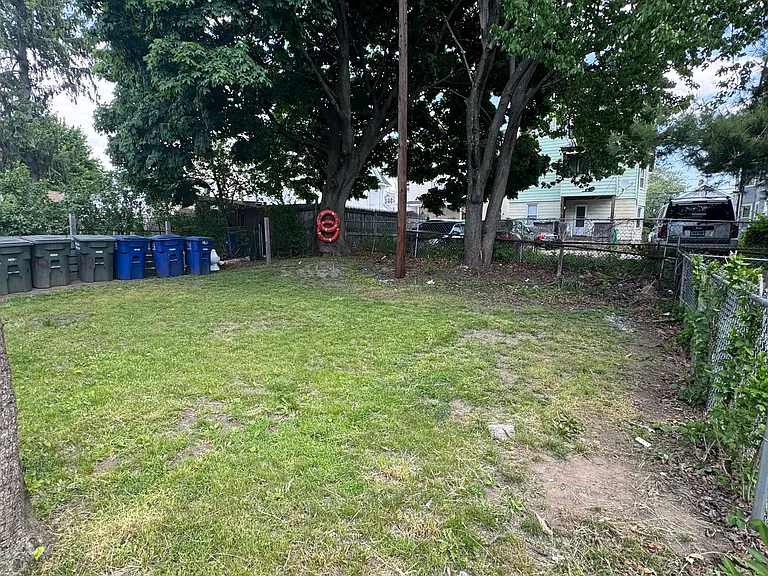 Spacious backyard