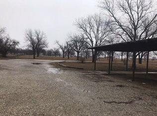 330 Chapman Dr, Mineral Wells, TX 76067