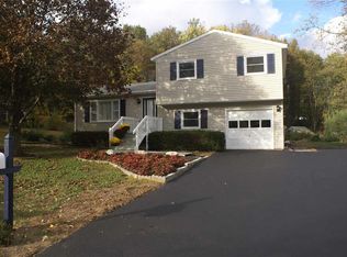 15 Kingsley Ave, Gansevoort, NY 12831