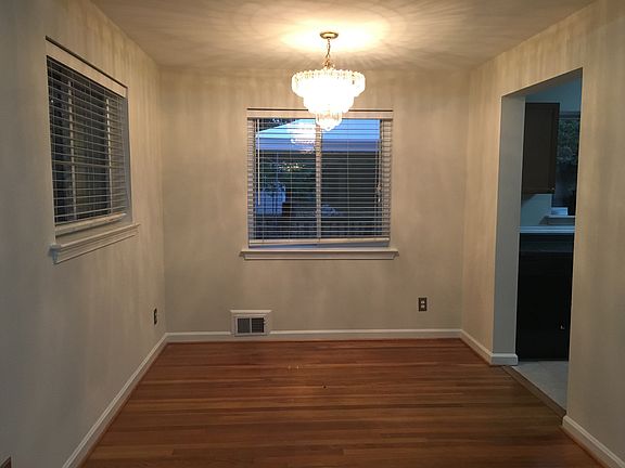 4th image of 7428 Carol Ln