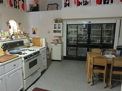 2nd image of 1048 N Marshfield Ave APT 1F