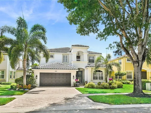 2101 Reston Cir, Royal Palm Beach, FL 33411