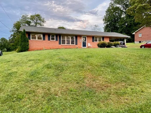 185 Sheffield Rd, Ridgeway, VA 24148