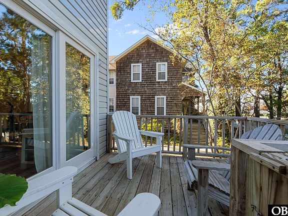 5th image of 18 Croatan Ct #18