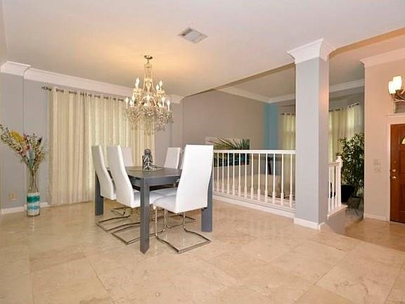 5th image of 10541 Grand Oak Cir