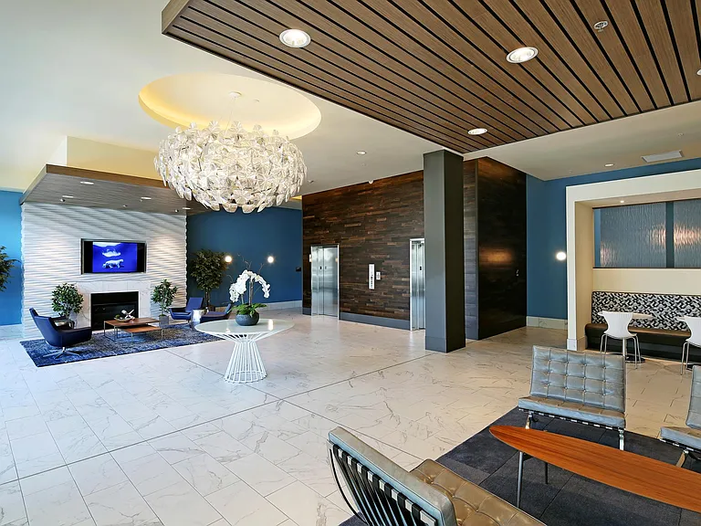 Lobby Alt