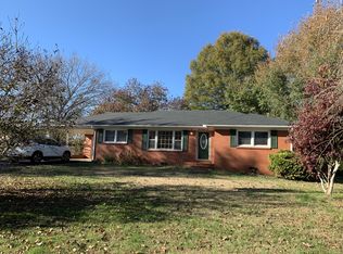 102 Rosewood Ln, McMinnville, TN 37110