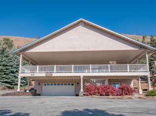 1530 Moss Cir, Gardnerville, NV 89410