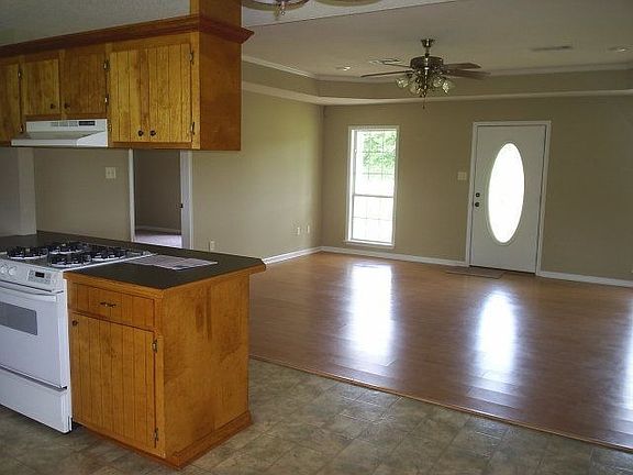 Kitchen/Living Room