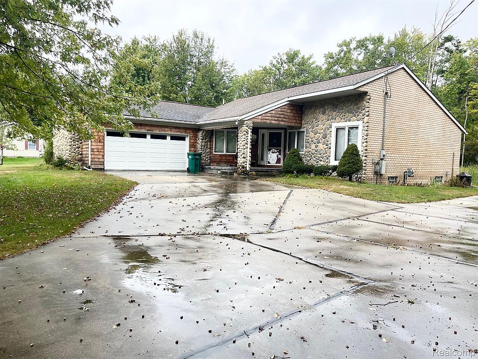 1st image of 1152 S Bay Dr