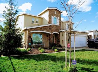 2038 Cameron Way, Dinuba, CA 93618