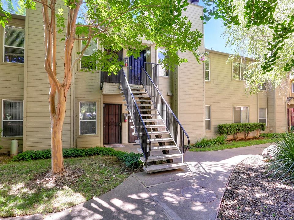2nd image of 9125 Newhall Dr APT 29