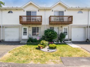 7249 S Ferdinand Ave, Bridgeview, IL 60455