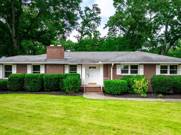 611 Cherokee Dr, Greenville, SC 29615