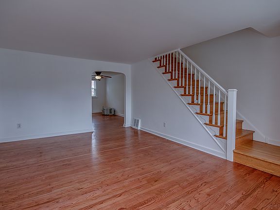 5th image of 4 S Garfield Ave