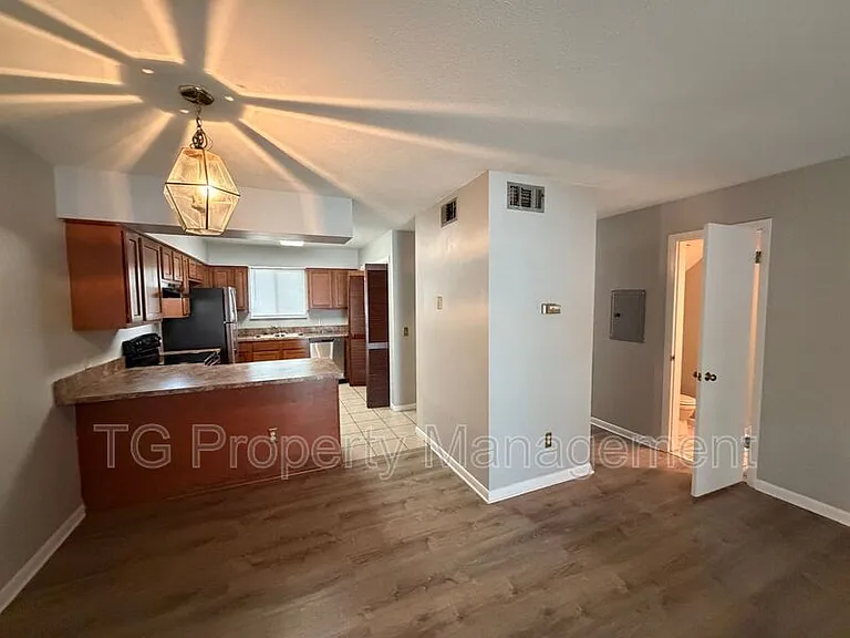 4403 Windergate Dr — Photo 12