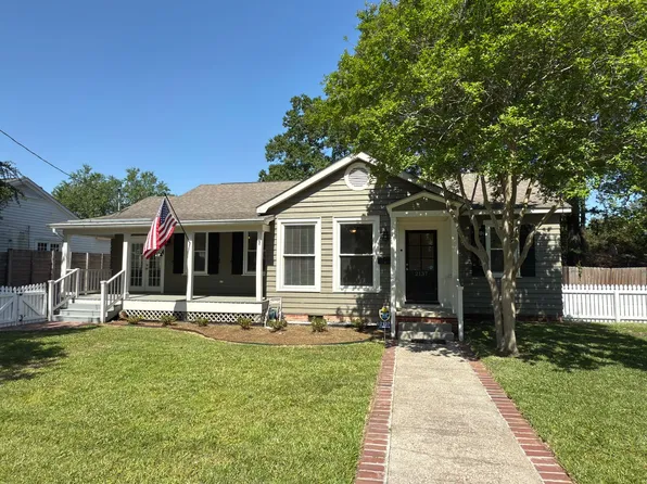2137 Cedardale Ave, Baton Rouge, LA 70808