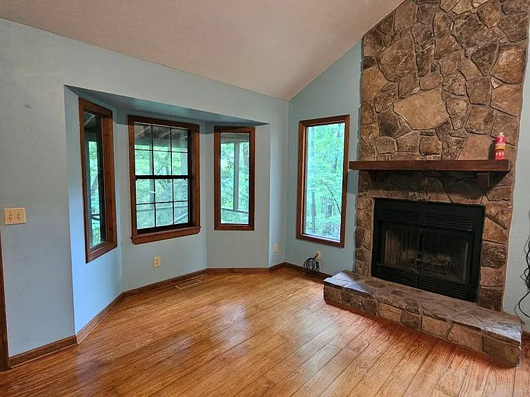79 Coby Ann Ln — Photo 3