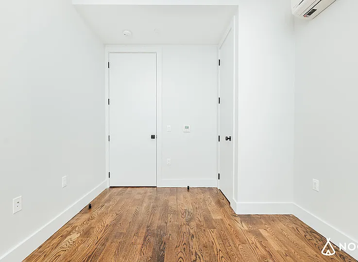 31-19 37th Ave #5G — Photo 10
