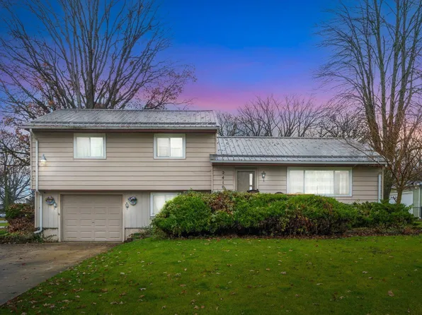 2410 Dellwood Dr, Fort Wayne, IN 46803