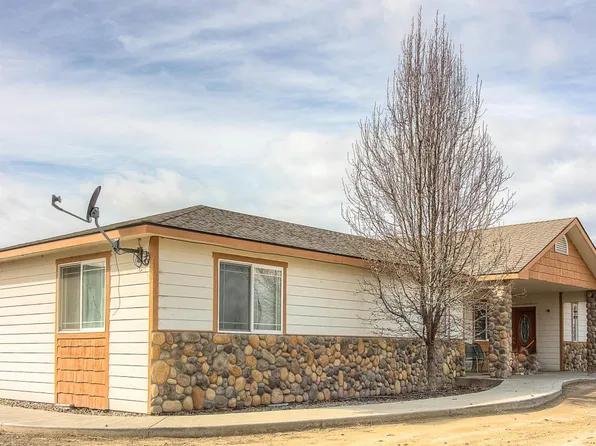 60 Durham Rd, Zillah, WA 98953