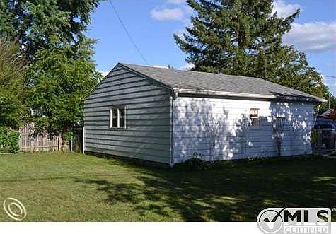 2 Car Garage.JPG