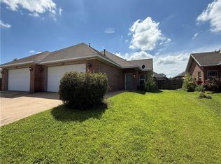 663 Appleridge Dr, Centerton, AR 72719