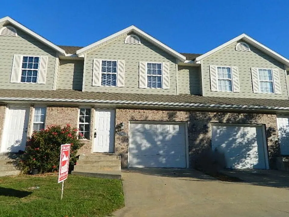 12284 Rambling Rose Way