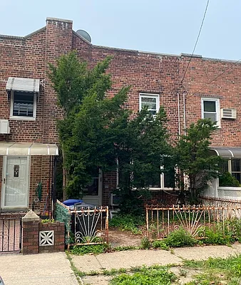 Sold by Tracey Real Estate | media 1