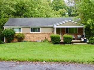 5735 Oakhill Rd, Gibsonia, PA 15044