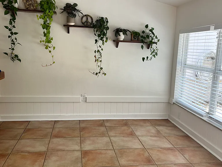 1317 Elizabeth Ave — Photo 11