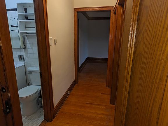 5th image of 3407 N Lockwood Ave Unit 2