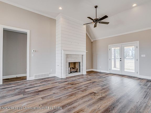 4th image of 8567 Williamson Dr