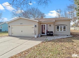 2237 West Road Dr, Springfield, IL 62711