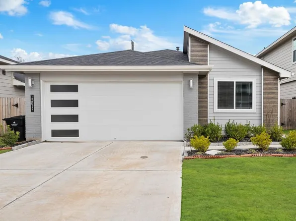 12817 Tokenhouse Ln, Houston, TX 77047